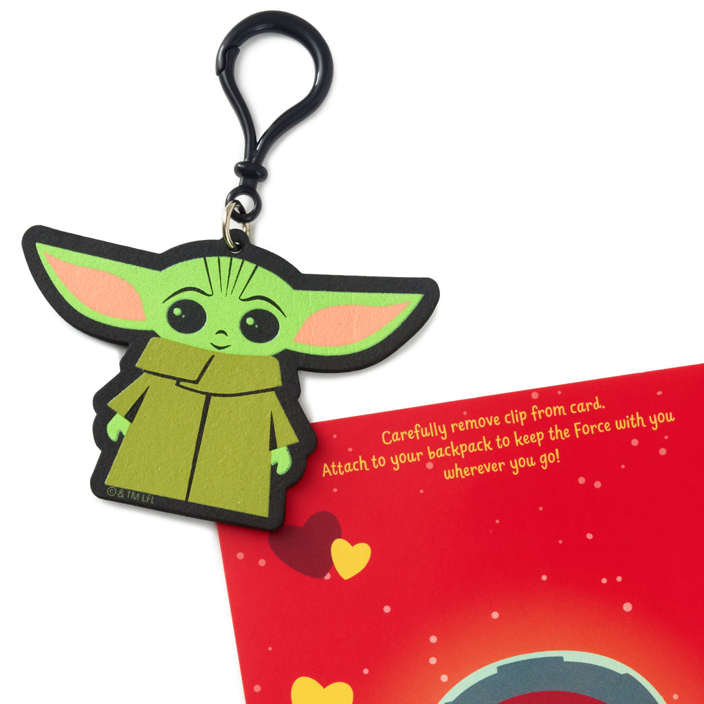Star Wars Valentines Day Card for Kid with Removable Backpack Clip (Baby Yoda)