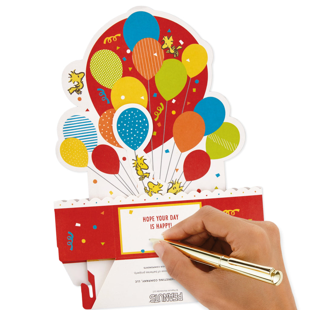 Paper Wonder Peanuts Pop Up Birthday Card with Music (Snoopy, Birthday Balloons)